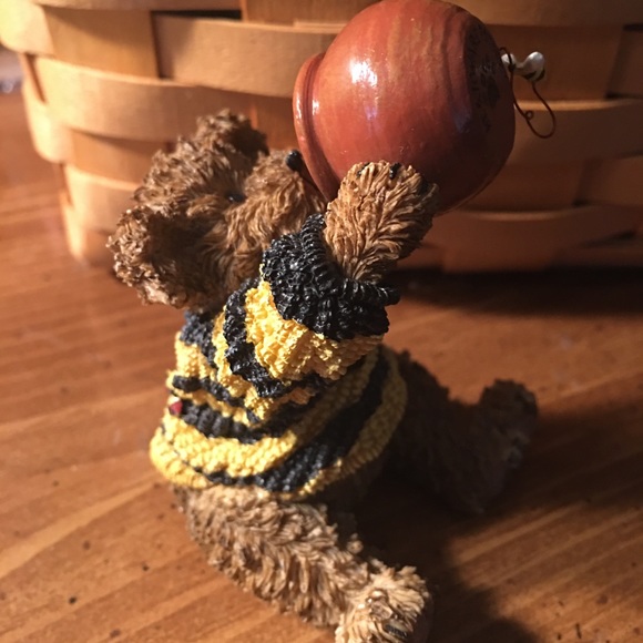Boyd’s Bear Resin Folk Art Honey Bear